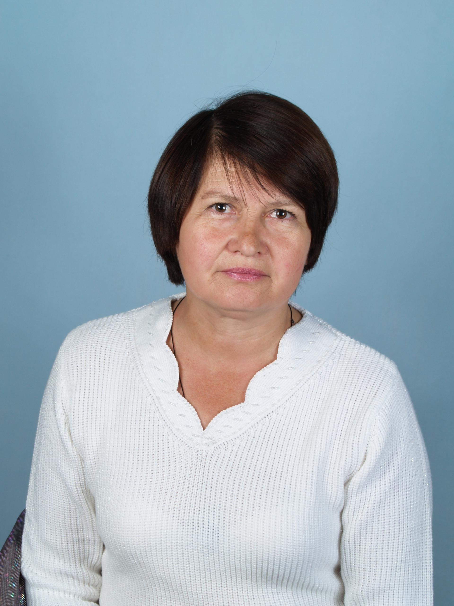 Ребро Зоя Алксеевна.